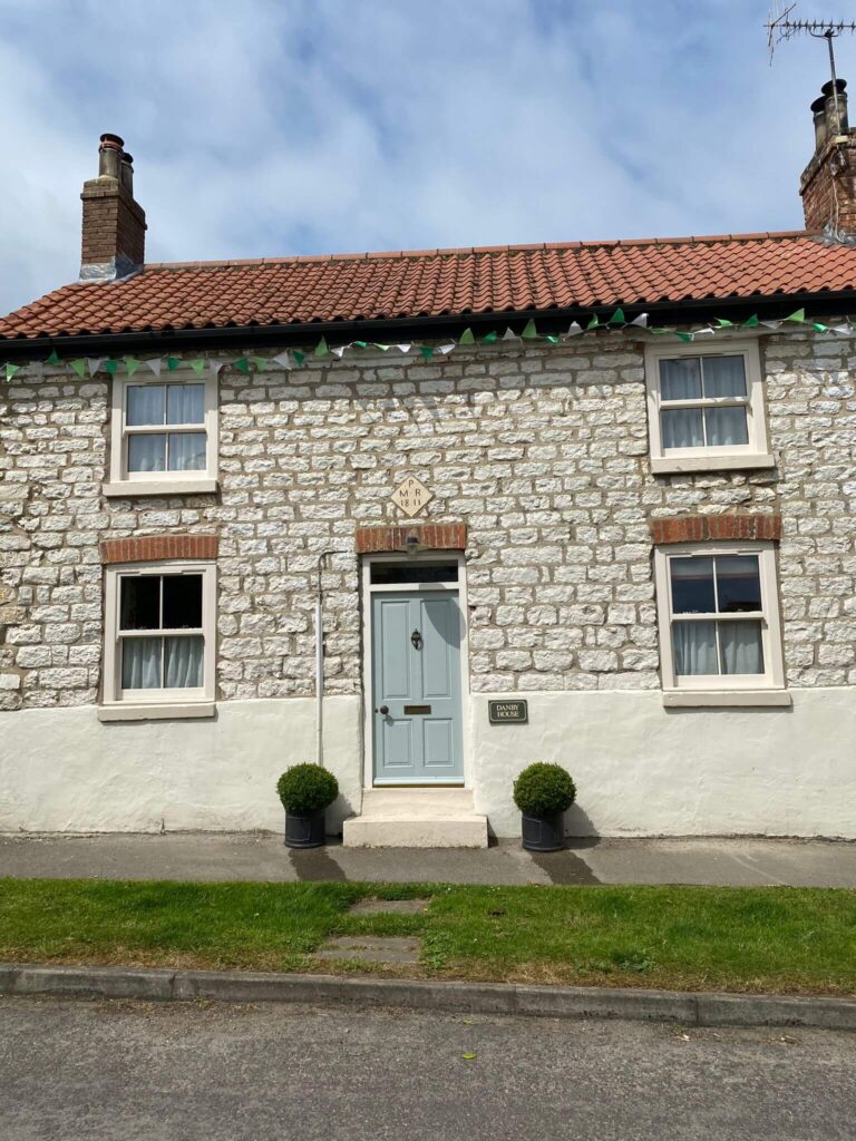 sliding sash window