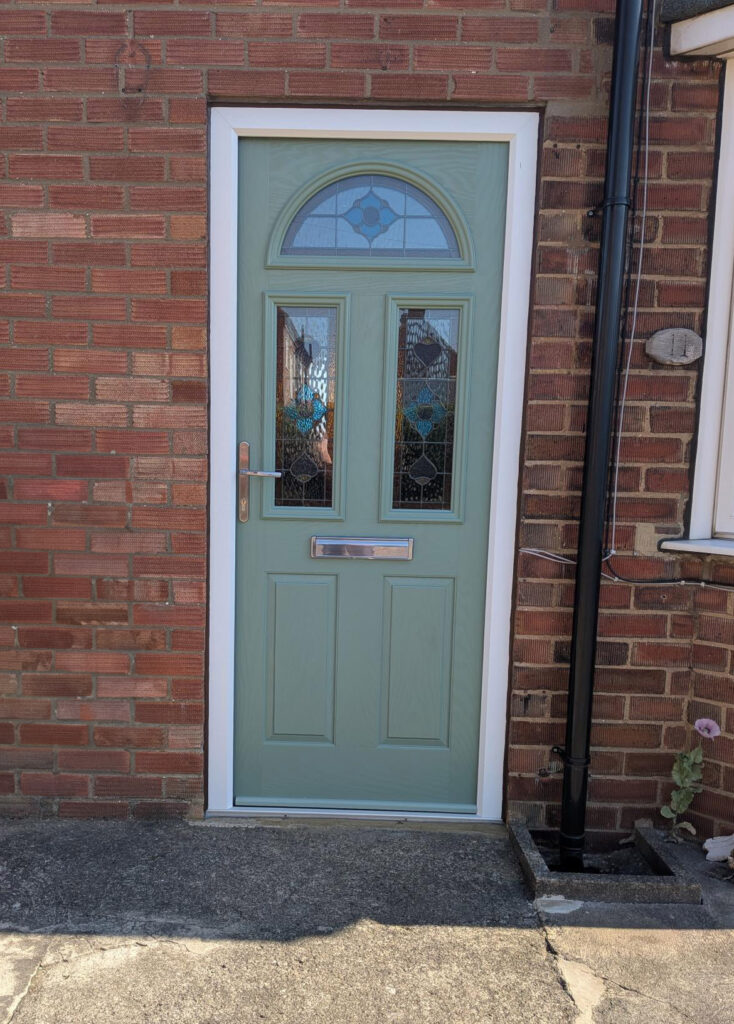 Riveria door in Chartwell green.